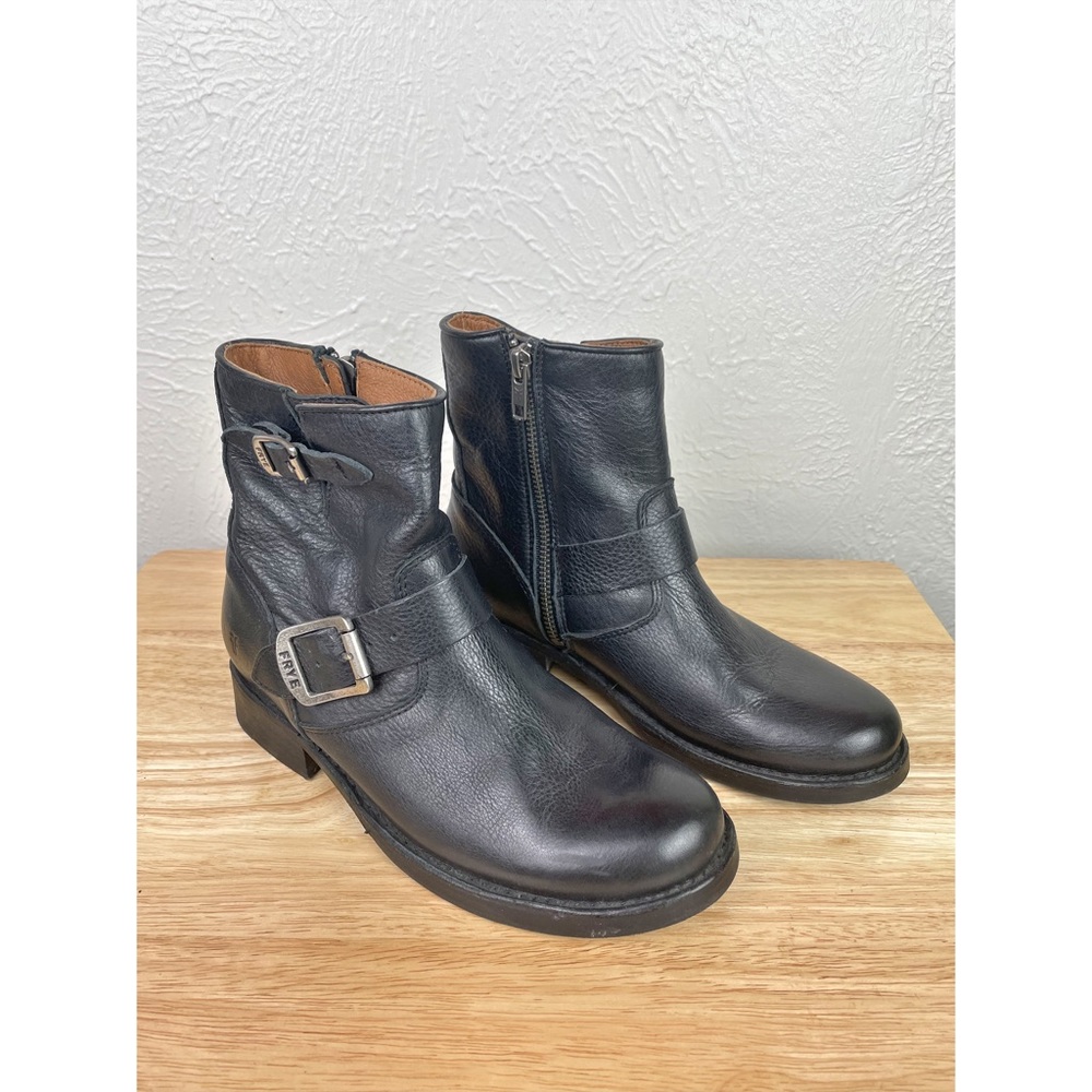 FRYE Vicky Buckle Boots Leather